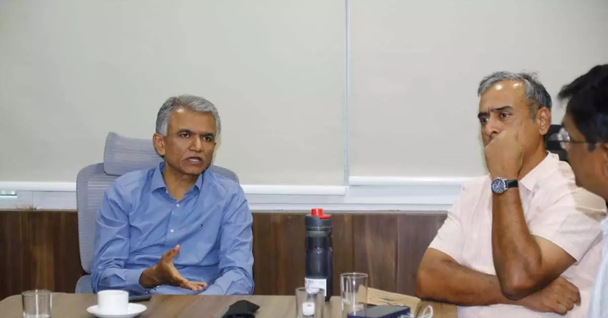 Bengaluru | 6 ತಿಂಗಳಲ್ಲಿ ಬಾಕಿ ವೈಟ್ ಟಾಪಿಂಗ್ ಕಾಮಗಾರಿ ಪೂರ್ಣಗೊಳಿಸಲು ಸಚಿವ ಕೃಷ್ಣಬೈರೇಗೌಡ ಸೂಚನೆ Bengaluru | 6 ತಿಂಗಳಲ್ಲಿ ಬಾಕಿ ವೈಟ್ ಟಾಪಿಂಗ್ ಕಾಮಗಾರಿ ಪೂರ್ಣಗೊಳಿಸಲು ಸಚಿವ ಕೃಷ್ಣಬೈರೇಗೌಡ ಸೂಚನೆ