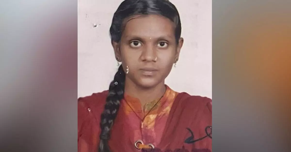 ಕಲಬುರಗಿ | ಬಿಸಿಎಂ ವಸತಿ ನಿಲಯದಲ್ಲಿ ವಿದ್ಯಾರ್ಥಿನಿ ಆತ್ಮಹತ್ಯೆ ಕಲಬುರಗಿ | ಬಿಸಿಎಂ ವಸತಿ ನಿಲಯದಲ್ಲಿ ವಿದ್ಯಾರ್ಥಿನಿ ಆತ್ಮಹತ್ಯೆ