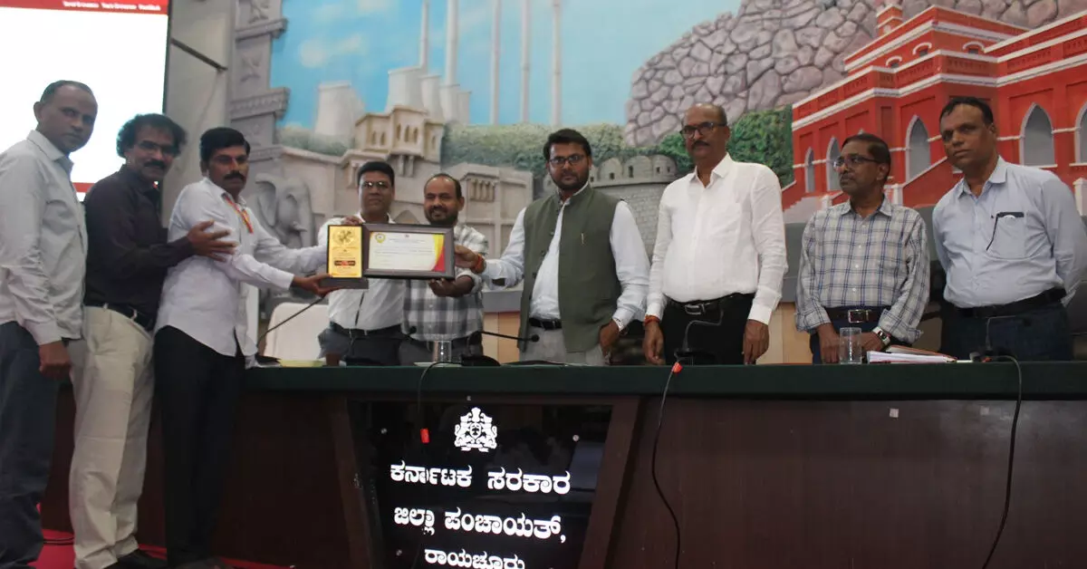Raichur | ಬಾಲ್ಯವಿವಾಹ ತಡೆಗೆ ಜಿಲ್ಲೆಯಲ್ಲಿ 6 ಕಿಶೋರಿ ಕೇಂದ್ರ ಸ್ಥಾಪನೆ : ಸಿಇಒ ಈಶ್ವರ್ ಕಾಂದೂ Raichur | ಬಾಲ್ಯವಿವಾಹ ತಡೆಗೆ ಜಿಲ್ಲೆಯಲ್ಲಿ 6 ಕಿಶೋರಿ ಕೇಂದ್ರ ಸ್ಥಾಪನೆ : ಸಿಇಒ ಈಶ್ವರ್ ಕಾಂದೂ