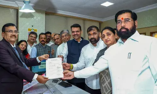 ಶಿವಸೇನೆ (UBT)ಗೆ ಮತ್ತೊಂದು ಆಘಾತ: ಸಚಿನ್ ಅಹಿರ್ ಶಿಂಧೆ ಬಣಕ್ಕೆ; ಉಪಸಭಾಪತಿ ಸ್ಥಾನಕ್ಕೆ ನಾಮಪತ್ರ