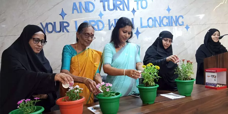 ತೊಕ್ಕೊಟ್ಟು: ಜಮಾಅತೇ ಇಸ್ಲಾಮಿ ಹಿಂದ್ ಮಹಿಳಾ ವಿಭಾಗದಿಂದ ವಿಶ್ವ ಪರಿಸರ ದಿನಾಚರಣೆ ತೊಕ್ಕೊಟ್ಟು: ಜಮಾಅತೇ ಇಸ್ಲಾಮಿ ಹಿಂದ್ ಮಹಿಳಾ ವಿಭಾಗದಿಂದ ವಿಶ್ವ ಪರಿಸರ ದಿನಾಚರಣೆ