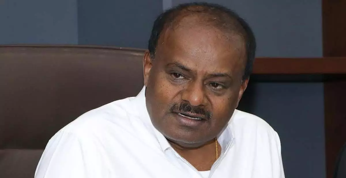 ರಾಜ್ಯ ಸರಕಾರ ಕೇಂದ್ರೀಯ ಚುನಾವಣಾ ಆಯೋಗದ ಮಾರ್ಗಸೂಚಿಯನ್ನು ಗಾಳಿಗೆ ತೂರಿ ಎಸ್ಐಆರ್ ಪ್ರಕ್ರಿಯೆಯನ್ನು ನಡೆಸುತ್ತಿದೆ: ಎಚ್.ಡಿ.ಕುಮಾರಸ್ವಾಮಿ ಆರೋಪ ರಾಜ್ಯ ಸರಕಾರ ಕೇಂದ್ರೀಯ ಚುನಾವಣಾ ಆಯೋಗದ ಮಾರ್ಗಸೂಚಿಯನ್ನು ಗಾಳಿಗೆ ತೂರಿ ಎಸ್ಐಆರ್ ಪ್ರಕ್ರಿಯೆಯನ್ನು ನಡೆಸುತ್ತಿದೆ: ಎಚ್.ಡಿ.ಕುಮಾರಸ್ವಾಮಿ ಆರೋಪ