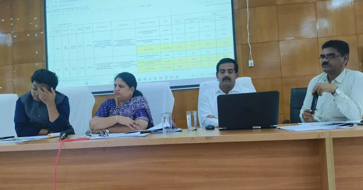 Vijayanagara | 2031ರ ದೂರದೃಷ್ಟಿ ಯೋಜನೆಗೆ ನಿಖರ ಮಾಹಿತಿ ನೀಡಿ: ಡಿಸಿ ಕವಿತಾ ಮನ್ನಿಕೇರಿ Vijayanagara | 2031ರ ದೂರದೃಷ್ಟಿ ಯೋಜನೆಗೆ ನಿಖರ ಮಾಹಿತಿ ನೀಡಿ: ಡಿಸಿ ಕವಿತಾ ಮನ್ನಿಕೇರಿ