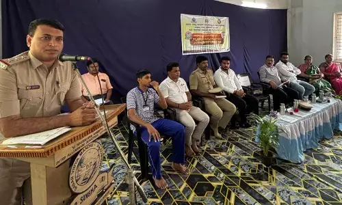 ವಿದ್ಯಾರ್ಥಿಗಳು ದುಶ್ಚಟಕ್ಕೆ ಬಲಿಯಾಗದೆ ಶಿಕ್ಷಣಕ್ಕೆ ಗಮನಹರಿಸಿ: ಅಝ್ಮತ್ ಅಲಿ