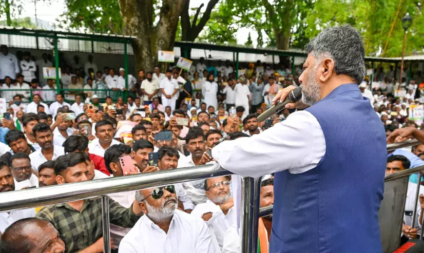 ಸಚಿವ ಸ್ಥಾನಕ್ಕಾಗಿ ಯಾವುದೇ ಬೆಂಬಲಿಗರ ನಿಯೋಗ ಬರಬಾರದು : ಸಿಎಂ ಡಿ.ಕೆ.ಶಿವಕುಮಾರ್ ಮನವಿ ಸಚಿವ ಸ್ಥಾನಕ್ಕಾಗಿ ಯಾವುದೇ ಬೆಂಬಲಿಗರ ನಿಯೋಗ ಬರಬಾರದು : ಸಿಎಂ ಡಿ.ಕೆ.ಶಿವಕುಮಾರ್ ಮನವಿ