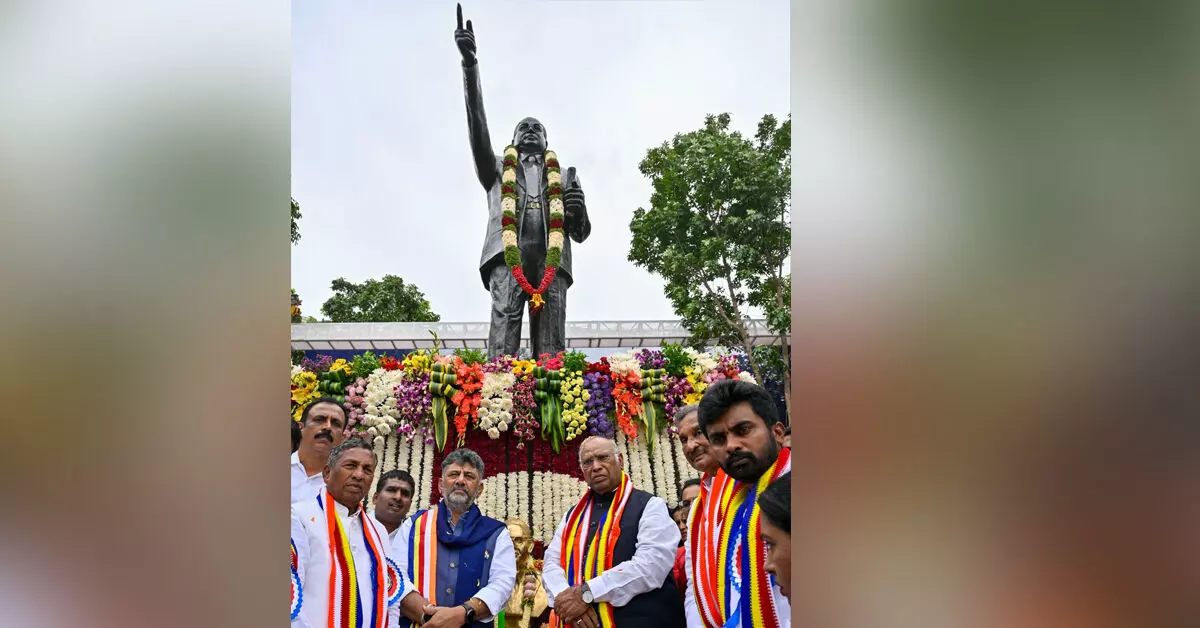 ಎಲ್ಲಾ ಶೋಷಿತರಿಗೂ ಬೆಳಕು ನೀಡಿದವರು ಬಾಬಾ ಸಾಹೇಬರು : ಸಿಎಂ ಡಿ.ಕೆ.ಶಿವಕುಮಾರ್ ಎಲ್ಲಾ ಶೋಷಿತರಿಗೂ ಬೆಳಕು ನೀಡಿದವರು ಬಾಬಾ ಸಾಹೇಬರು : ಸಿಎಂ ಡಿ.ಕೆ.ಶಿವಕುಮಾರ್
