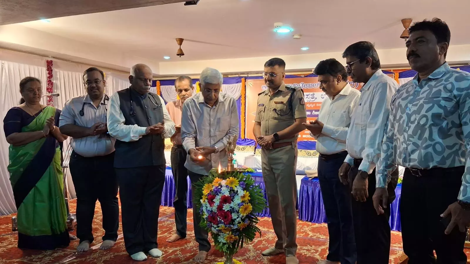 ವೈದ್ಯರ ನಿರ್ಲಕ್ಷ್ಯ ಪ್ರಕರಣದಲ್ಲಿ ತನಿಖೆಯಾಗದೆ ವಿರೋಧ ಸಲ್ಲ: ಮಾಜಿ ಸಂಸದ ಜಯಪ್ರಕಾಶ್ ಹೆಗ್ಡೆ ವೈದ್ಯರ ನಿರ್ಲಕ್ಷ್ಯ ಪ್ರಕರಣದಲ್ಲಿ ತನಿಖೆಯಾಗದೆ ವಿರೋಧ ಸಲ್ಲ: ಮಾಜಿ ಸಂಸದ ಜಯಪ್ರಕಾಶ್ ಹೆಗ್ಡೆ