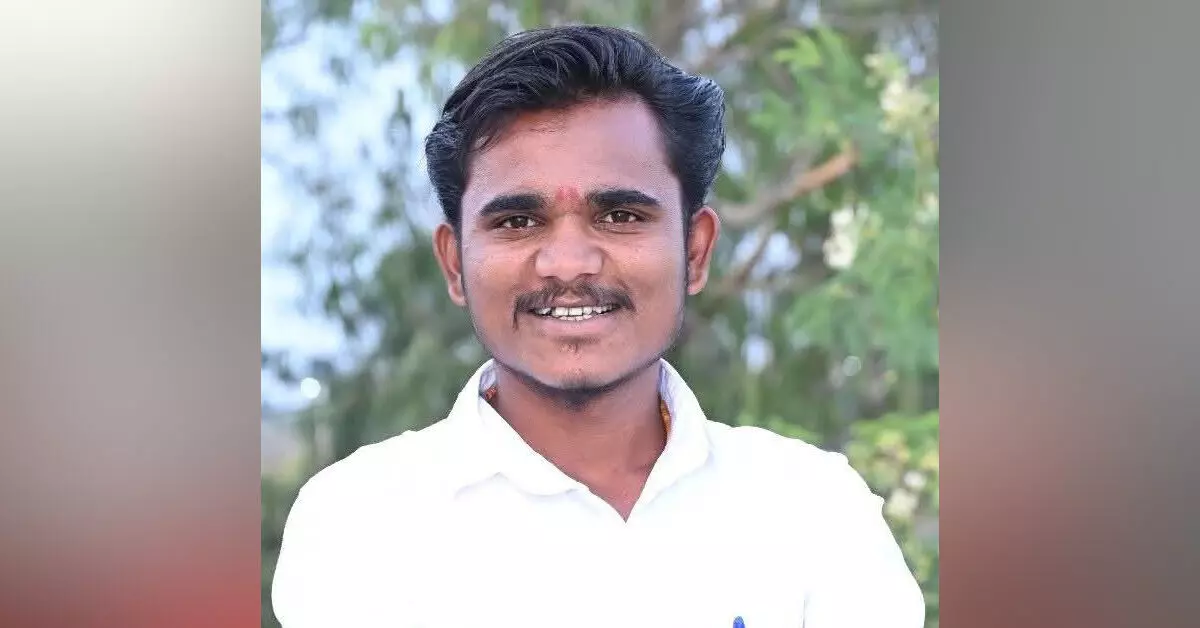 Aurad | ಬೈಕ್ ಸ್ಕಿಡ್ ಆಗಿ ಬಿದ್ದು ಯುವಕ ಮೃತ್ಯು Aurad | ಬೈಕ್ ಸ್ಕಿಡ್ ಆಗಿ ಬಿದ್ದು ಯುವಕ ಮೃತ್ಯು