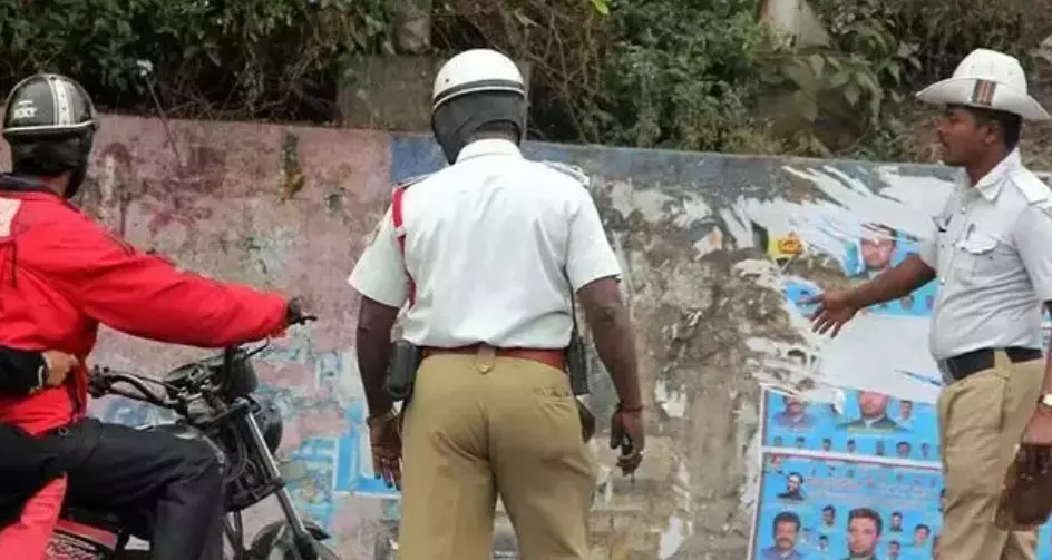 ದಂಡದಲ್ಲಿ ಶೇ.50ರಷ್ಟು ರಿಯಾಯಿತಿ: 14 ದಿನಗಳಲ್ಲಿ 18 ಕೋಟಿ ರೂ.ಸಂಗ್ರಹ ದಂಡದಲ್ಲಿ ಶೇ.50ರಷ್ಟು ರಿಯಾಯಿತಿ: 14 ದಿನಗಳಲ್ಲಿ 18 ಕೋಟಿ ರೂ.ಸಂಗ್ರಹ