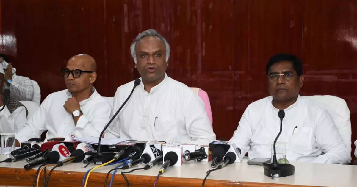 ಯುವಕರ ಭವಿಷ್ಯಕ್ಕೆ ನೀಲಿನಕ್ಷೆ ರೂಪಿಸಲು ಸಿಎಂ ಸೂಚನೆ : ಸಚಿವ ಪ್ರಿಯಾಂಕ್ ಖರ್ಗೆ ಯುವಕರ ಭವಿಷ್ಯಕ್ಕೆ ನೀಲಿನಕ್ಷೆ ರೂಪಿಸಲು ಸಿಎಂ ಸೂಚನೆ : ಸಚಿವ ಪ್ರಿಯಾಂಕ್ ಖರ್ಗೆ