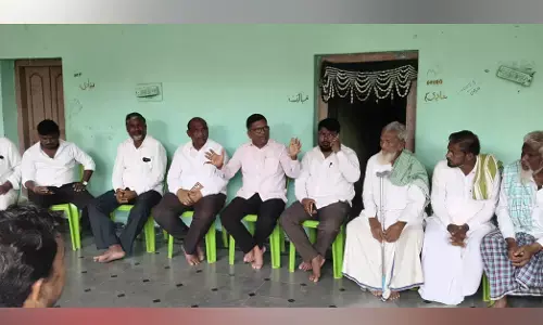 Yadgiri | ಎಸ್‌ಐಆರ್ ಕುರಿತು ಗ್ರಾಮಗಳಲ್ಲಿ ಜಾಗೃತಿ ಮೂಡಿಸಿದ ಡಾ.ಭೀಮಣ್ಣ ಮೇಟಿ