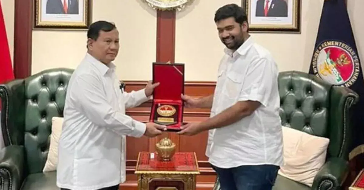 ಸಿಐಎ ಏಜೆಂಟ್ ಎಂದು ನಂಬಿಸಿ ಇಂಡೋನೇಷ್ಯಾದಿಂದ ರಕ್ಷಣಾ ಒಪ್ಪಂದ ಪಡೆದುಕೊಂಡ ಭಾರತೀಯ ಮೂಲದ ವ್ಯಕ್ತಿ ಸಿಐಎ ಏಜೆಂಟ್ ಎಂದು ನಂಬಿಸಿ ಇಂಡೋನೇಷ್ಯಾದಿಂದ ರಕ್ಷಣಾ ಒಪ್ಪಂದ ಪಡೆದುಕೊಂಡ ಭಾರತೀಯ ಮೂಲದ ವ್ಯಕ್ತಿ