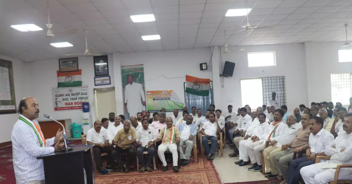 ಬಿಎಲ್ಒಗಳ ಒತ್ತಡ ಕಡಿಮೆ ಮಾಡಲು ಚುನಾವಣಾ ಆಯೋಗಕ್ಕೆ ಮನವಿ : ಸಚಿವ ಯತೀಂದ್ರ ಸಿದ್ದರಾಮಯ್ಯ ಬಿಎಲ್ಒಗಳ ಒತ್ತಡ ಕಡಿಮೆ ಮಾಡಲು ಚುನಾವಣಾ ಆಯೋಗಕ್ಕೆ ಮನವಿ : ಸಚಿವ ಯತೀಂದ್ರ ಸಿದ್ದರಾಮಯ್ಯ