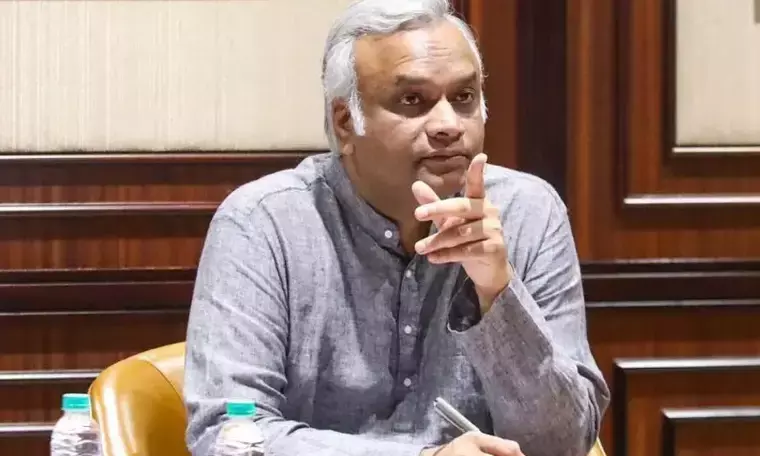 ಚುನಾವಣಾ ಆಯೋಗವು ಕೇಂದ್ರ ಸರಕಾರದ ಕೈಗೊಂಬೆ : ಸಚಿವ ಪ್ರಿಯಾಂಕ್ ಖರ್ಗೆ
