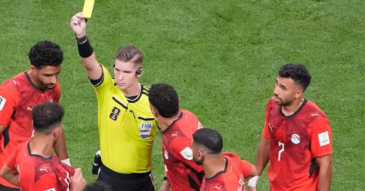 ವಿಶ್ವಕಪ್ ಅಧಿಕಾರಿಗಳ ಮೇಲೆ ದೂರು ನೀಡಿದ ಈಜಿಪ್ಟ್; FIFA ಕ್ರಮ ಕೈಗೊಳ್ಳುವುದೇ? ವಿಶ್ವಕಪ್ ಅಧಿಕಾರಿಗಳ ಮೇಲೆ ದೂರು ನೀಡಿದ ಈಜಿಪ್ಟ್; FIFA ಕ್ರಮ ಕೈಗೊಳ್ಳುವುದೇ?