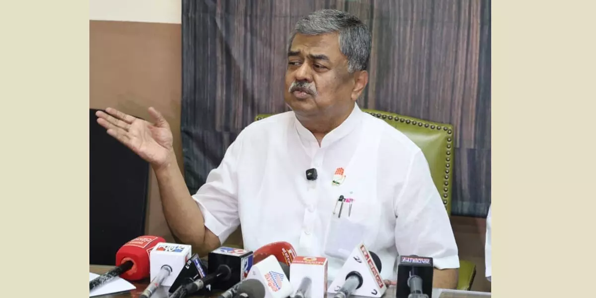 ರಾಮನ ಹೆಸರಿನಲ್ಲಿ ನಡೆದ ಭ್ರಷ್ಟಾಚಾರ ಪ್ರಶ್ನಿಸಿದಾಗ ಭ್ರಷ್ಟರಿಗಲ್ಲದೇ ಇನ್ನಾರಿಗೆ ಕಸಿವಿಸಿಯಾಗಲು ಸಾಧ್ಯ?: ಬಿ.ಕೆ.ಹರಿಪ್ರಸಾದ್ ರಾಮನ ಹೆಸರಿನಲ್ಲಿ ನಡೆದ ಭ್ರಷ್ಟಾಚಾರ ಪ್ರಶ್ನಿಸಿದಾಗ ಭ್ರಷ್ಟರಿಗಲ್ಲದೇ ಇನ್ನಾರಿಗೆ ಕಸಿವಿಸಿಯಾಗಲು ಸಾಧ್ಯ?: ಬಿ.ಕೆ.ಹರಿಪ್ರಸಾದ್