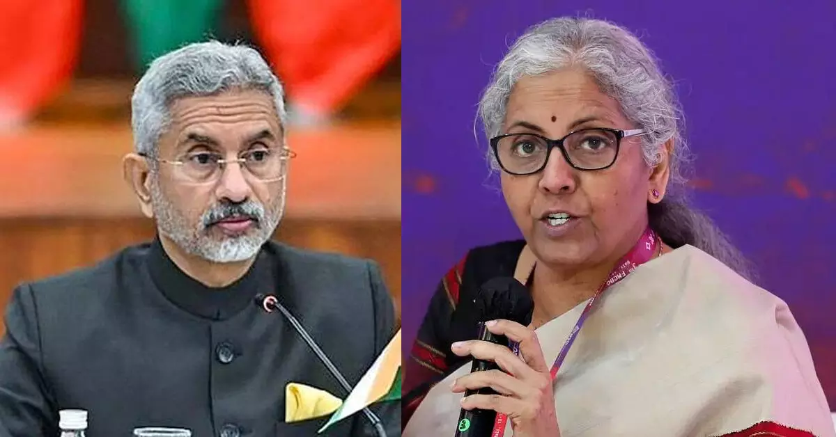 ದೇಶದ ಶಿಕ್ಷಣ ವ್ಯವಸ್ಥೆಯಲ್ಲಿ ಬಿಕ್ಕಟ್ಟಿನ ನಡುವೆ ಚರ್ಚೆಗೆ ಕಾರಣವಾದ ಕೇಂದ್ರ ಸಚಿವರ ಮಕ್ಕಳ ವಿದೇಶಿ ವ್ಯಾಸಂಗ ದೇಶದ ಶಿಕ್ಷಣ ವ್ಯವಸ್ಥೆಯಲ್ಲಿ ಬಿಕ್ಕಟ್ಟಿನ ನಡುವೆ ಚರ್ಚೆಗೆ ಕಾರಣವಾದ ಕೇಂದ್ರ ಸಚಿವರ ಮಕ್ಕಳ ವಿದೇಶಿ ವ್ಯಾಸಂಗ