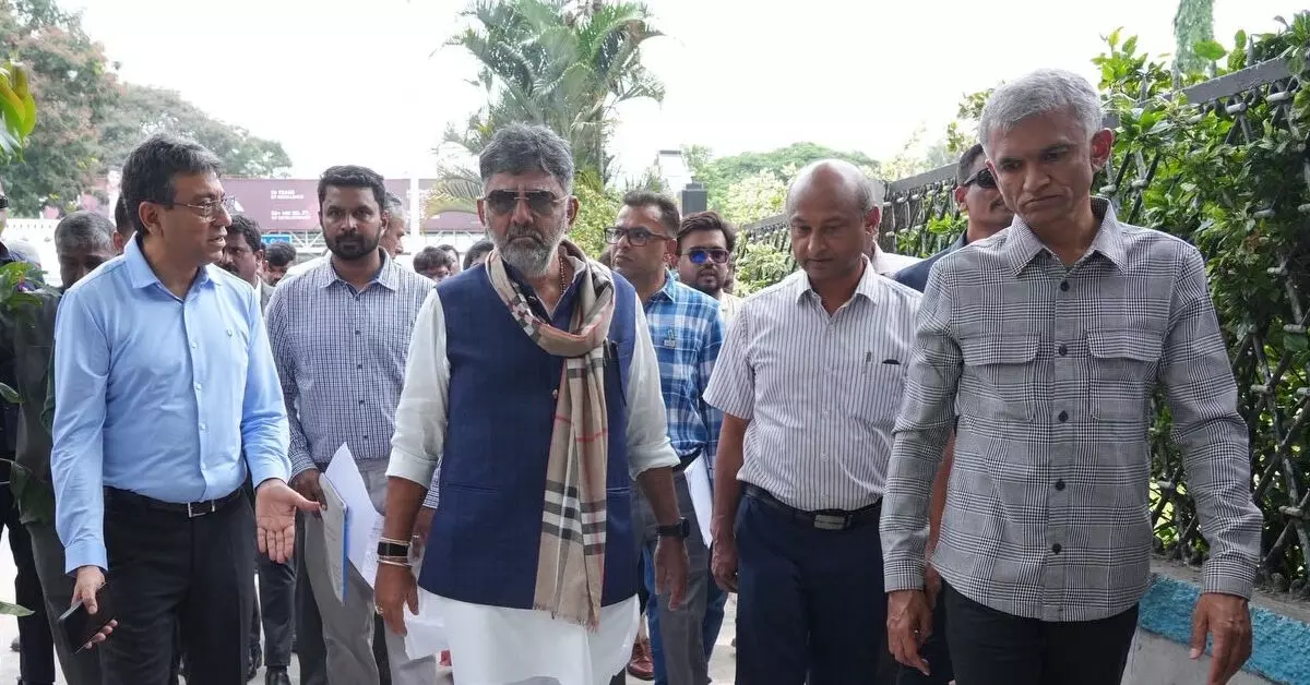 ಜಿಬಿಎ ವ್ಯಾಪ್ತಿಯಲ್ಲಿ ಪಾದಚಾರಿ ಮಾರ್ಗ ಒತ್ತುವರಿ ತೆರವು ಮುಂದುವರೆಯಲಿದೆ : ಸಿಎಂ ಡಿ.ಕೆ.ಶಿವಕುಮಾರ್ ಜಿಬಿಎ ವ್ಯಾಪ್ತಿಯಲ್ಲಿ ಪಾದಚಾರಿ ಮಾರ್ಗ ಒತ್ತುವರಿ ತೆರವು ಮುಂದುವರೆಯಲಿದೆ : ಸಿಎಂ ಡಿ.ಕೆ.ಶಿವಕುಮಾರ್