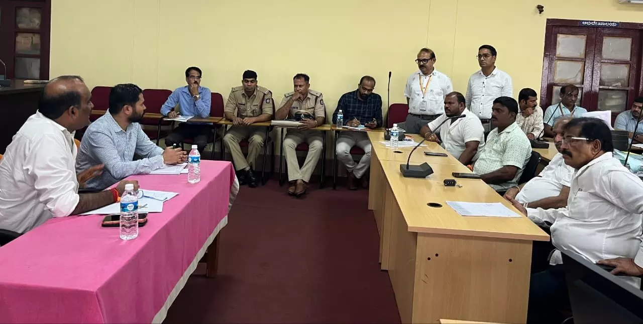 ಮಳೆಗಾಲದ ಅವಘಡ ನಿಭಾಯಿಸಲು ನಗರಸಭೆ ಕಾರ್ಯಪಡೆ ಕಾರ್ಯಪ್ರವೃತ್ತರಾಗಲು ಸೂಚನೆ ಮಳೆಗಾಲದ ಅವಘಡ ನಿಭಾಯಿಸಲು ನಗರಸಭೆ ಕಾರ್ಯಪಡೆ ಕಾರ್ಯಪ್ರವೃತ್ತರಾಗಲು ಸೂಚನೆ