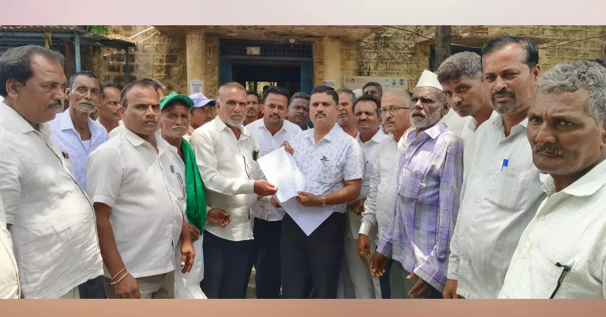 Kamalapura | ಬೆಳೆ ವಿಮೆ 2ನೇ ಕಂತು ಬಿಡುಗಡೆಗೆ ರೈತರ ಆಗ್ರಹ Kamalapura | ಬೆಳೆ ವಿಮೆ 2ನೇ ಕಂತು ಬಿಡುಗಡೆಗೆ ರೈತರ ಆಗ್ರಹ