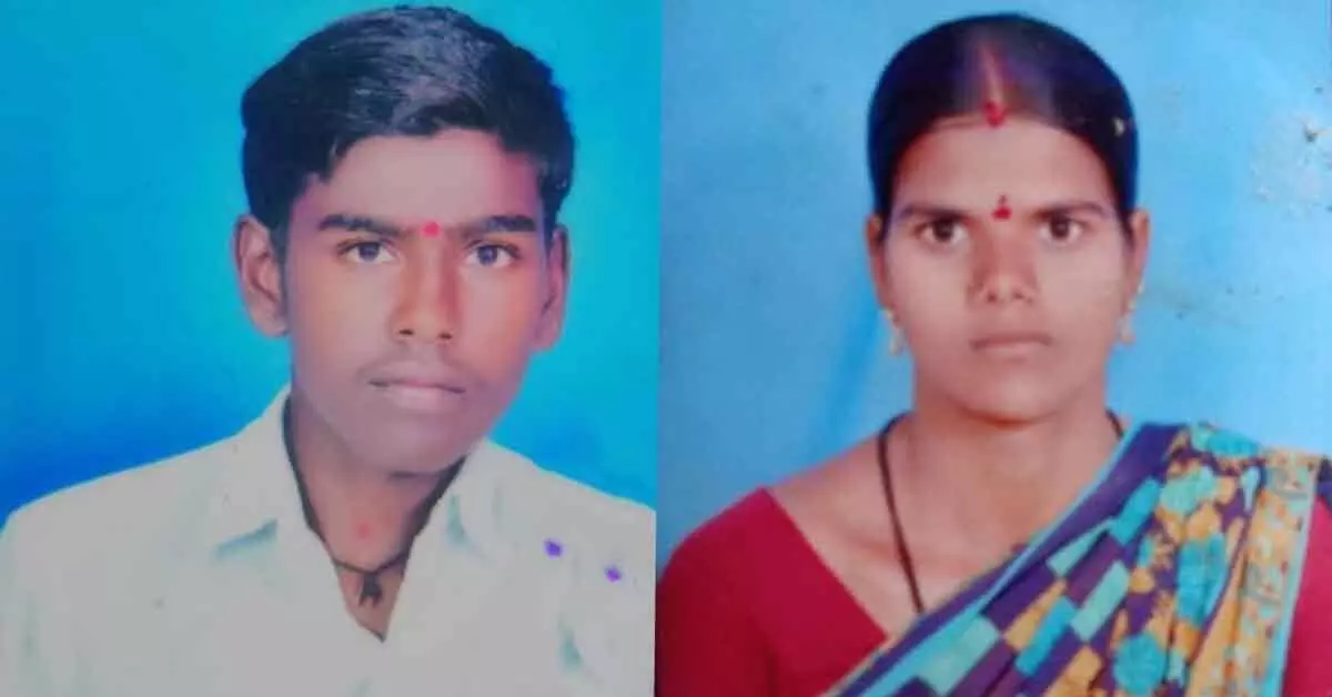 ಹುಮನಾಬಾದ್ : ಬೈಕ್ಗೆ ಸರ್ಕಾರಿ ಬಸ್ ಢಿಕ್ಕಿ; ಇಬ್ಬರು ಮೃತ್ಯು ಹುಮನಾಬಾದ್ : ಬೈಕ್ಗೆ ಸರ್ಕಾರಿ ಬಸ್ ಢಿಕ್ಕಿ; ಇಬ್ಬರು ಮೃತ್ಯು