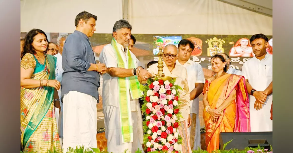 ‘ತಿರುಮಲ ದೇಗುಲದ ನಿತ್ಯದ ಮೊದಲ ಆರತಿ’ ‘ತಿರುಮಲ ದೇಗುಲದ ನಿತ್ಯದ ಮೊದಲ ಆರತಿ’