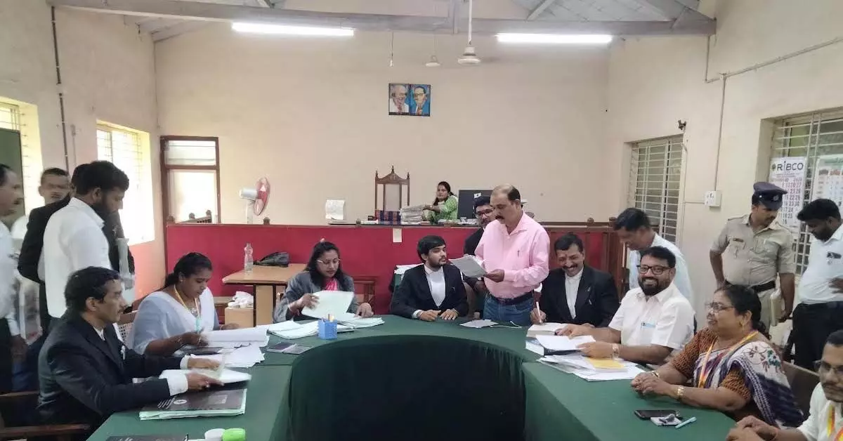 Bhatkal | ಮೆಗಾ ಲೋಕ ಅದಾಲತ್ನಲ್ಲಿ 1,371 ಪ್ರಕರಣಗಳ ರಾಜಿ ಸಂಧಾನ Bhatkal | ಮೆಗಾ ಲೋಕ ಅದಾಲತ್ನಲ್ಲಿ 1,371 ಪ್ರಕರಣಗಳ ರಾಜಿ ಸಂಧಾನ