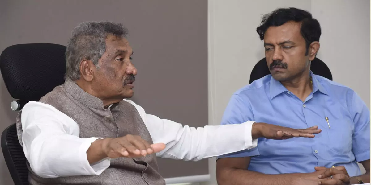 13 ರೋಪ್ ವೇ ಯೋಜನೆಗಳ ಅನುಷ್ಠಾನಕ್ಕೆ ವೇಗ ನೀಡಿ: ಸಚಿವ ಕೆ.ಜೆ. ಜಾರ್ಜ್ ಸೂಚನೆ 13 ರೋಪ್ ವೇ ಯೋಜನೆಗಳ ಅನುಷ್ಠಾನಕ್ಕೆ ವೇಗ ನೀಡಿ: ಸಚಿವ ಕೆ.ಜೆ. ಜಾರ್ಜ್ ಸೂಚನೆ