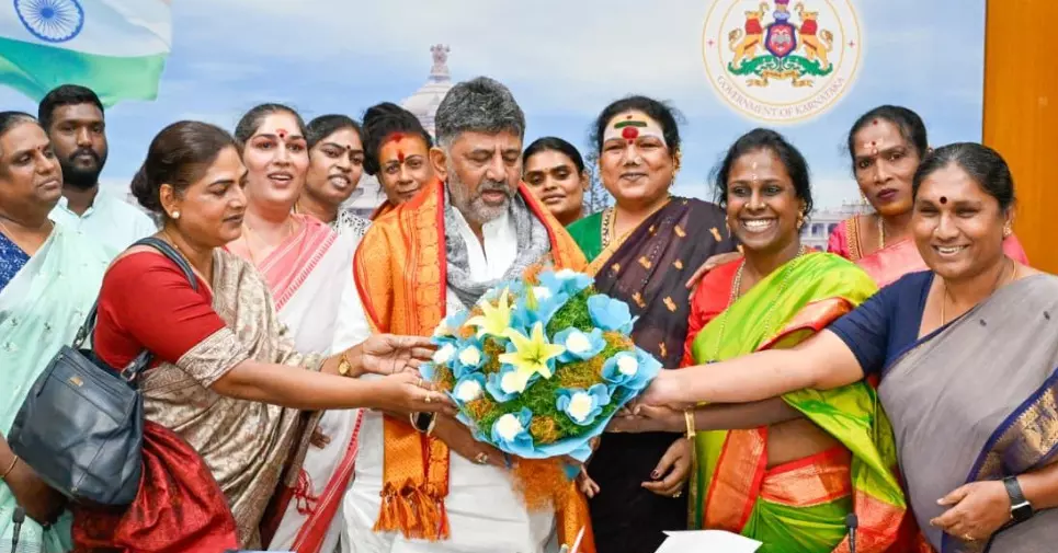‘ಲಿಂಗತ್ವ ಅಲ್ಪಸಂಖ್ಯಾತರ ಕಲ್ಯಾಣ ಮಂಡಳಿ ರಚಿಸಲು ಕೋರಿ ಸಿಎಂಗೆ ಮನವಿ ‘ಲಿಂಗತ್ವ ಅಲ್ಪಸಂಖ್ಯಾತರ ಕಲ್ಯಾಣ ಮಂಡಳಿ ರಚಿಸಲು ಕೋರಿ ಸಿಎಂಗೆ ಮನವಿ