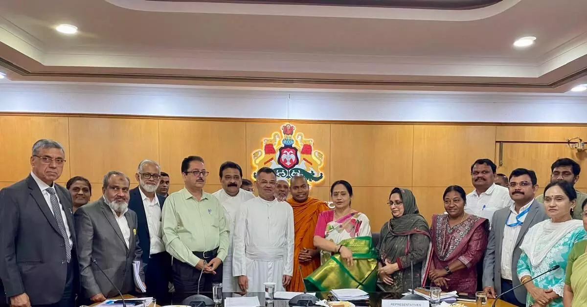 Bengaluru | ಪ್ರಧಾನಮಂತ್ರಿಯವರ 15 ಅಂಶಗಳ ಕಾರ್ಯಕ್ರಮ ಅನುಷ್ಠಾನ ಸಮಿತಿಯ ಸಭೆ Bengaluru | ಪ್ರಧಾನಮಂತ್ರಿಯವರ 15 ಅಂಶಗಳ ಕಾರ್ಯಕ್ರಮ ಅನುಷ್ಠಾನ ಸಮಿತಿಯ ಸಭೆ