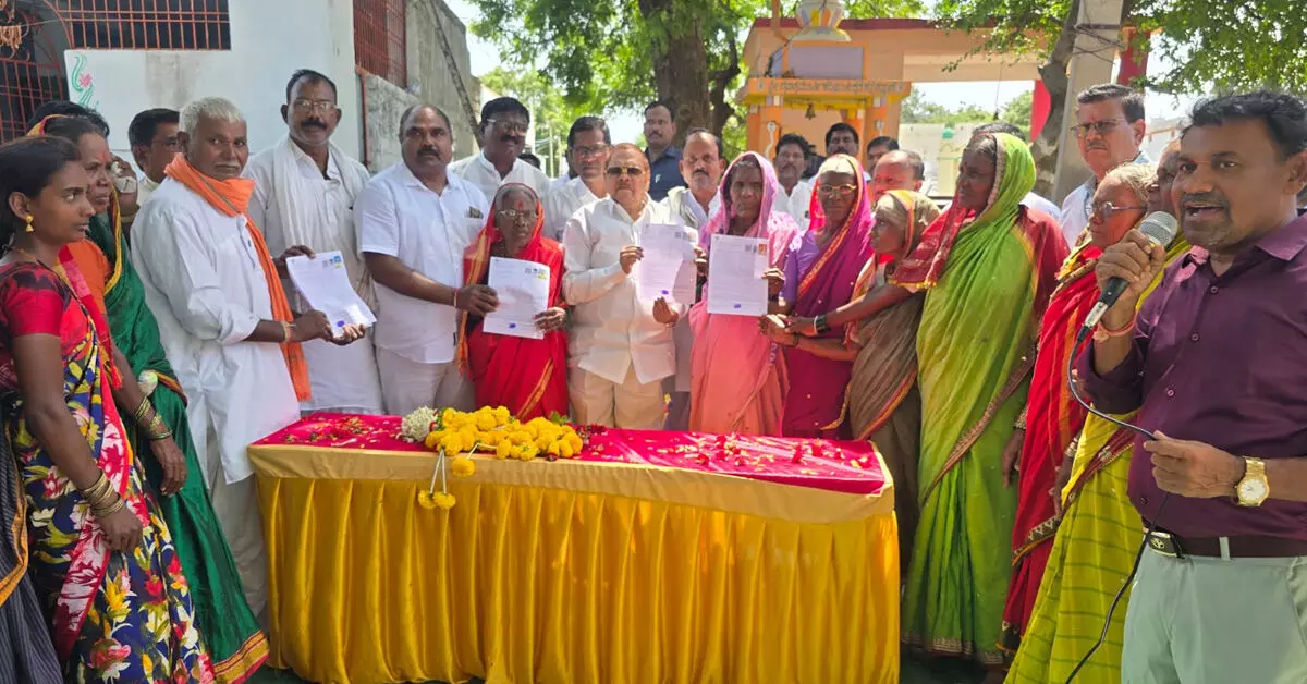 ಗುರುಮಠಕಲ್ | ಬಿಜೆಪಿ ದಲಿತ, ಮುಸ್ಲಿಂ, ಹಿಂದುಳಿದ ವರ್ಗದ ಮತದಾರರನ್ನು ಗುರಿಯಾಗಿಸುತ್ತಿದೆ : ಬಾಬುರಾವ್ ಚಿಂಚನಸೂರ ಆರೋಪ ಗುರುಮಠಕಲ್ | ಬಿಜೆಪಿ ದಲಿತ, ಮುಸ್ಲಿಂ, ಹಿಂದುಳಿದ ವರ್ಗದ ಮತದಾರರನ್ನು ಗುರಿಯಾಗಿಸುತ್ತಿದೆ : ಬಾಬುರಾವ್ ಚಿಂಚನಸೂರ ಆರೋಪ