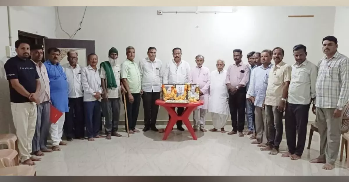 ಸುರಪುರ | ಮೂವರು ಸಾಹಿತಿಗಳ ಅಗಲಿಕೆಯಿಂದ ಕನ್ನಡ ಸಾಹಿತ್ಯ ಲೋಕ ಬಡವಾಗಿದೆ: ರಾಜಾ ಮುಕುಂದ ನಾಯಕ ಸುರಪುರ | ಮೂವರು ಸಾಹಿತಿಗಳ ಅಗಲಿಕೆಯಿಂದ ಕನ್ನಡ ಸಾಹಿತ್ಯ ಲೋಕ ಬಡವಾಗಿದೆ: ರಾಜಾ ಮುಕುಂದ ನಾಯಕ