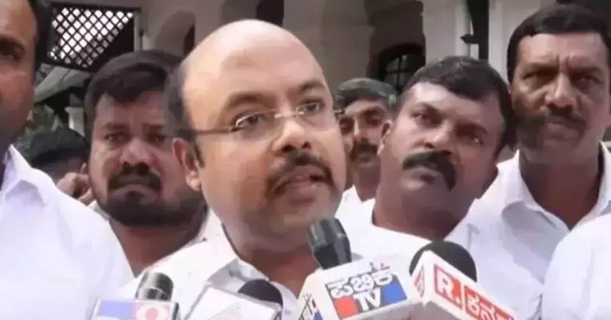 ಕಂಬಳ ಕೂಡ ನಮ್ಮ ಸಂಸ್ಕೃತಿಯ ಭಾಗ, ದಸರಾದಲ್ಲಿ ಕಂಬಳ ಮಾಡಿದರೆ ತಪ್ಪೇನು : ಸಚಿವ ಡಾ.ಯತೀಂದ್ರ ಸಿದ್ಧರಾಮಯ್ಯ ಕಂಬಳ ಕೂಡ ನಮ್ಮ ಸಂಸ್ಕೃತಿಯ ಭಾಗ, ದಸರಾದಲ್ಲಿ ಕಂಬಳ ಮಾಡಿದರೆ ತಪ್ಪೇನು : ಸಚಿವ ಡಾ.ಯತೀಂದ್ರ ಸಿದ್ಧರಾಮಯ್ಯ