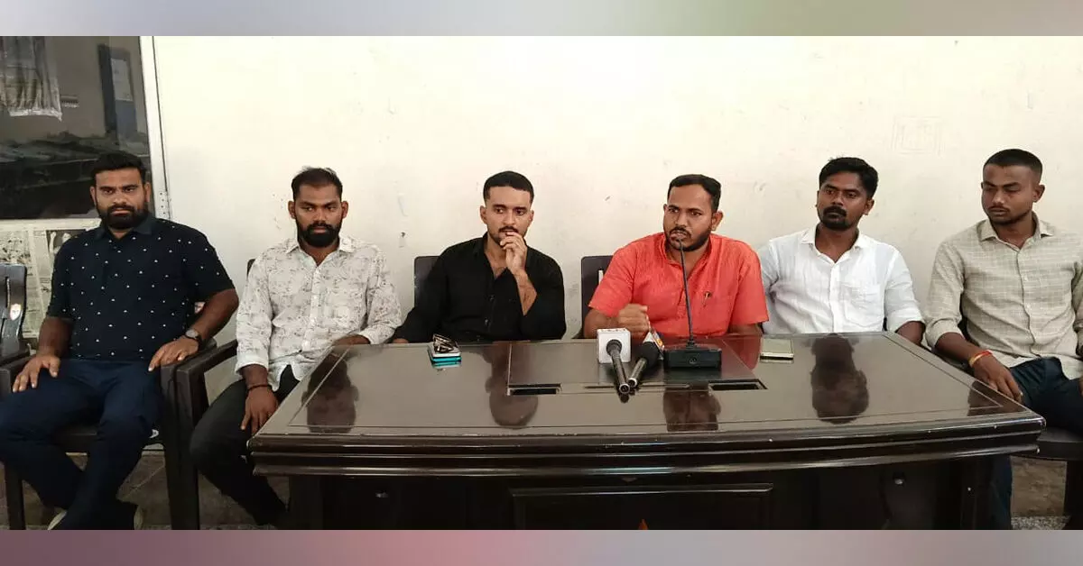 Raichur | ನೀಟ್ ಪರೀಕ್ಷೆ ನಿರ್ವಹಣೆಯಲ್ಲಿ ಕೇಂದ್ರ ಸರಕಾರ ವಿಫಲ : ವಿದ್ಯಾರ್ಥಿ-ಯುವಜನ ಒಕ್ಕೂಟ Raichur | ನೀಟ್ ಪರೀಕ್ಷೆ ನಿರ್ವಹಣೆಯಲ್ಲಿ ಕೇಂದ್ರ ಸರಕಾರ ವಿಫಲ : ವಿದ್ಯಾರ್ಥಿ-ಯುವಜನ ಒಕ್ಕೂಟ