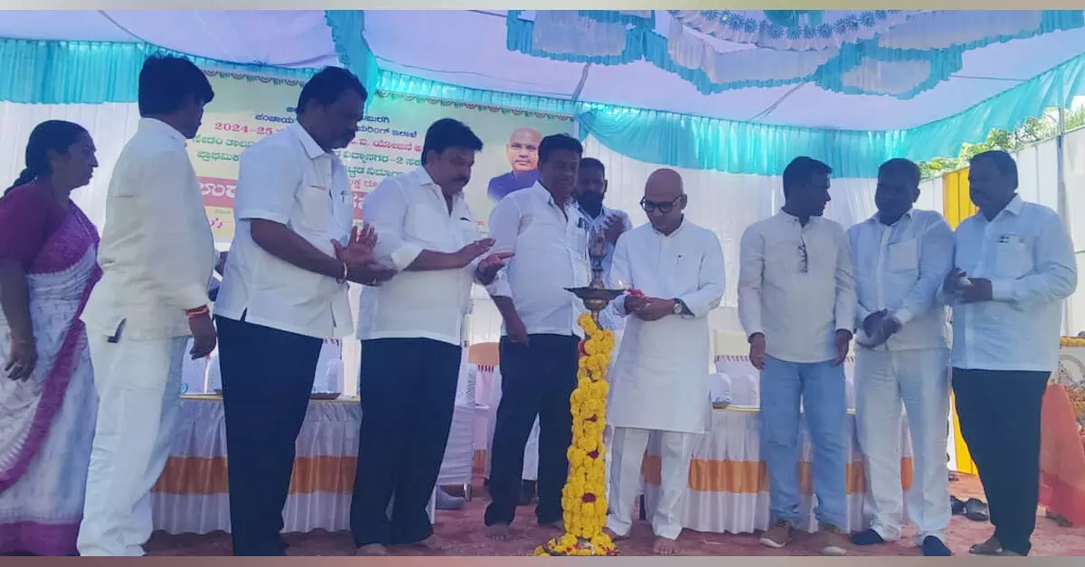 Sedam | ಆಂಗ್ಲ ಮಾಧ್ಯಮ ಪ್ರೌಢಶಾಲೆ ಆರಂಭಕ್ಕೆ ಕ್ರಮ : ಸಚಿವ ಡಾ.ಶರಣಪ್ರಕಾಶ ಪಾಟೀಲ್ Sedam | ಆಂಗ್ಲ ಮಾಧ್ಯಮ ಪ್ರೌಢಶಾಲೆ ಆರಂಭಕ್ಕೆ ಕ್ರಮ : ಸಚಿವ ಡಾ.ಶರಣಪ್ರಕಾಶ ಪಾಟೀಲ್