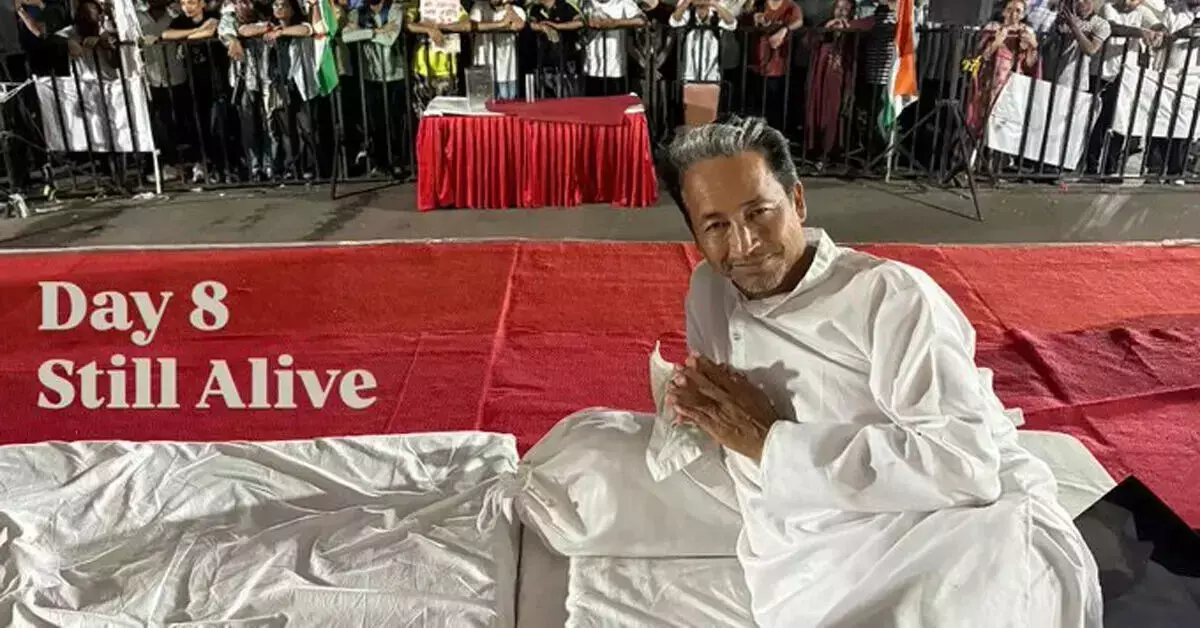 ವಾಂಗ್ಚುಕ್ ಉಪವಾಸ ಸತ್ಯಾಗ್ರಹ: ಬಾಲಿವುಡ್ ದಿಗ್ಗಜರೇಕೆ ಮೌನ? ವಾಂಗ್ಚುಕ್ ಉಪವಾಸ ಸತ್ಯಾಗ್ರಹ: ಬಾಲಿವುಡ್ ದಿಗ್ಗಜರೇಕೆ ಮೌನ?