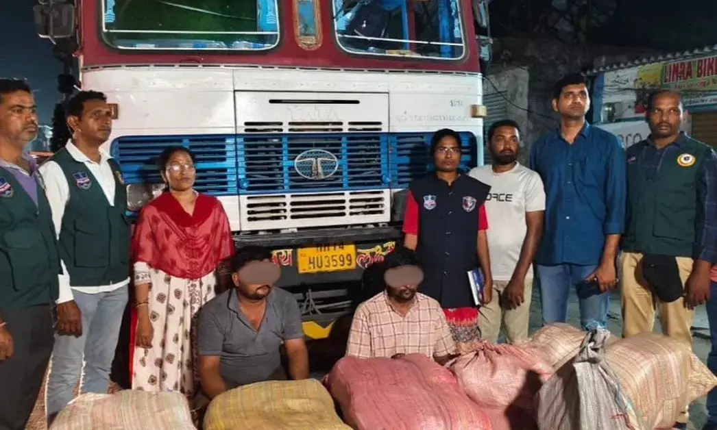 ಹೈದರಾಬಾದ್ | 1.18 ಕೋಟಿ ರೂ. ಮೌಲ್ಯದ ಗಾಂಜಾ ಜಪ್ತಿ; ಇಬ್ಬರ ಬಂಧನ