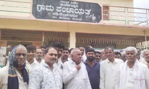 ಹುಲಸೂರ್ | ಕುಡಿಯುವ ನೀರಿಗಾಗಿ ದೇವನಾಳ ಗ್ರಾಮಸ್ಥರಿಂದ ಗ್ರಾಮ ಪಂಚಾಯತ್‌ಗೆ ಮುತ್ತಿಗೆ