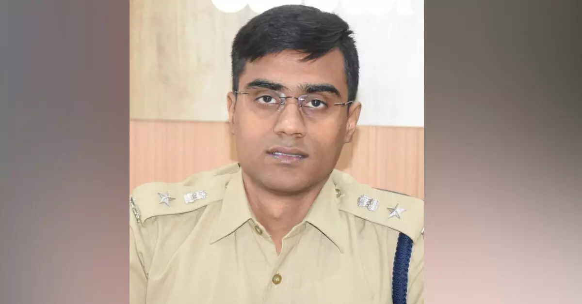 Yadgiri | ಜಿಲ್ಲೆಯ ಐವರು ರೌಡಿಶೀಟರ್ಗಳ ಗಡಿಪಾರು : ಎಸ್ಪಿ ಪೃಥ್ವಿಕ್ ಶಂಕರ್ ಆದೇಶ Yadgiri | ಜಿಲ್ಲೆಯ ಐವರು ರೌಡಿಶೀಟರ್ಗಳ ಗಡಿಪಾರು : ಎಸ್ಪಿ ಪೃಥ್ವಿಕ್ ಶಂಕರ್ ಆದೇಶ