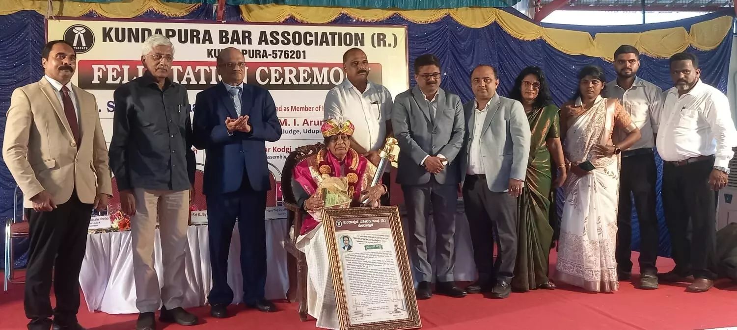 ವಕೀಲಿ ವೃತ್ತಿ ಸವಾಲುಗಳಿಗೆ ಎಐ ತಂತ್ರಜ್ಞಾನ ಬಳಸಿಕೊಳ್ಳಿ: ನ್ಯಾ.ಎಂ.ಐ. ಅರುಣ್ ಸಲಹೆ ವಕೀಲಿ ವೃತ್ತಿ ಸವಾಲುಗಳಿಗೆ ಎಐ ತಂತ್ರಜ್ಞಾನ ಬಳಸಿಕೊಳ್ಳಿ: ನ್ಯಾ.ಎಂ.ಐ. ಅರುಣ್ ಸಲಹೆ