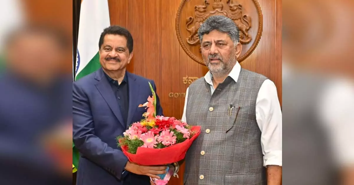 ಮುಖ್ಯಮಂತ್ರಿ ಡಿ.ಕೆ. ಶಿವಕುಮಾರ್ ರನ್ನು ಭೇಟಿಯಾದ ತುಂಬೆ ಗ್ರೂಪ್ ಸ್ಥಾಪಕಾಧ್ಯಕ್ಷ ಡಾ. ತುಂಬೆ ಮೊಯ್ದೀನ್ ಮುಖ್ಯಮಂತ್ರಿ ಡಿ.ಕೆ. ಶಿವಕುಮಾರ್ ರನ್ನು ಭೇಟಿಯಾದ ತುಂಬೆ ಗ್ರೂಪ್ ಸ್ಥಾಪಕಾಧ್ಯಕ್ಷ ಡಾ. ತುಂಬೆ ಮೊಯ್ದೀನ್