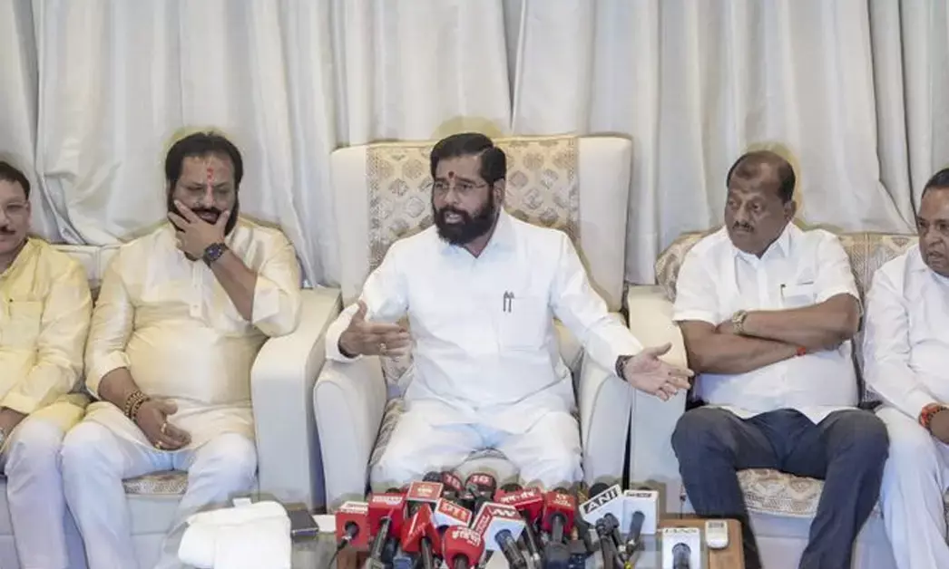 ಶಿಂಧೆ ಬಣದೊಂದಿಗೆ 6 ಸಂಸದರ ಸೇರ್ಪಡೆಗೆ ಸ್ಪೀಕರ್ ಒಪ್ಪಿಗೆ : ಸುಪ್ರೀಂ ಕೋರ್ಟ್‌ಗೆ ಉದ್ಧವ್‌ ನೇತೃತ್ವದ ಶಿವಸೇನೆ ಅರ್ಜಿ