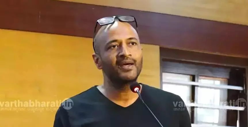 ಅಲ್ಪವಾದರೂ ಮಾನವೀಯತೆ ಇರುತ್ತಿದ್ದರೆ ಮಕ್ಕಳ ಮೇಲೆ ದಾಳಿ ನಡೆಸುವಂತೆ ಆದೇಶಿಸುತ್ತಿರಲಿಲ್ಲ” : ವಿದ್ಯಾರ್ಥಿಗಳ ಮೇಲಿನ ಪೊಲೀಸ್ ದೌರ್ಜನ್ಯವನ್ನು ಖಂಡಿಸಿದ ನಟ ಕಿಶೋರ್ ಕುಮಾರ್ ಅಲ್ಪವಾದರೂ ಮಾನವೀಯತೆ ಇರುತ್ತಿದ್ದರೆ ಮಕ್ಕಳ ಮೇಲೆ ದಾಳಿ ನಡೆಸುವಂತೆ ಆದೇಶಿಸುತ್ತಿರಲಿಲ್ಲ” : ವಿದ್ಯಾರ್ಥಿಗಳ ಮೇಲಿನ ಪೊಲೀಸ್ ದೌರ್ಜನ್ಯವನ್ನು ಖಂಡಿಸಿದ ನಟ ಕಿಶೋರ್ ಕುಮಾರ್