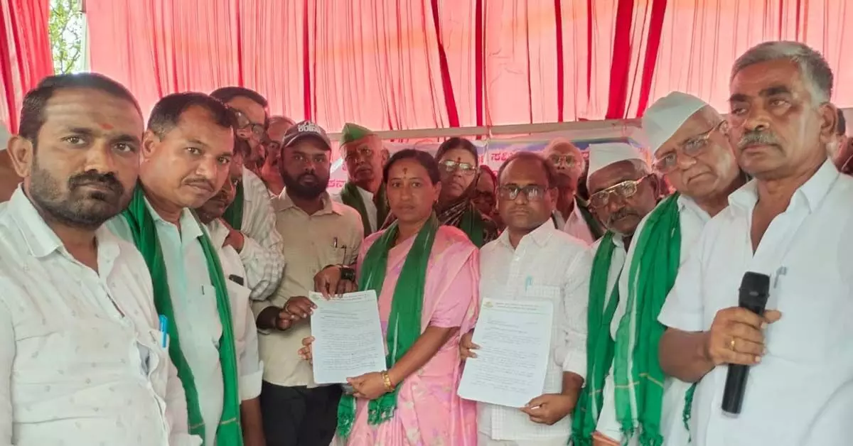 ಅಫಜಲಪುರ: ಶಾಶ್ವತ ನೀರಾವರಿ ಕಲ್ಪಿಸಲು ಕಬ್ಬು ಬೆಳೆಗಾರರ ಸಂಘದ ಆಗ್ರಹ ಅಫಜಲಪುರ: ಶಾಶ್ವತ ನೀರಾವರಿ ಕಲ್ಪಿಸಲು ಕಬ್ಬು ಬೆಳೆಗಾರರ ಸಂಘದ ಆಗ್ರಹ