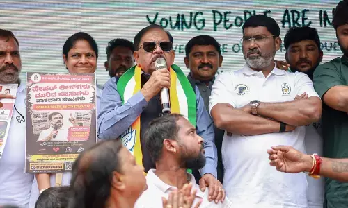 ನೀಟ್‌ ಪ್ರಶ್ನೆಪತ್ರಿಕೆ ಸೋರಿಕೆ ಖಂಡಿಸಿ ಚಿಕ್ಕಬಳ್ಳಾಪುರ ಜಿಲ್ಲಾ ಯೂತ್‌ ಕಾಂಗ್ರೆಸ್‌ ಪ್ರತಿಭಟನೆ