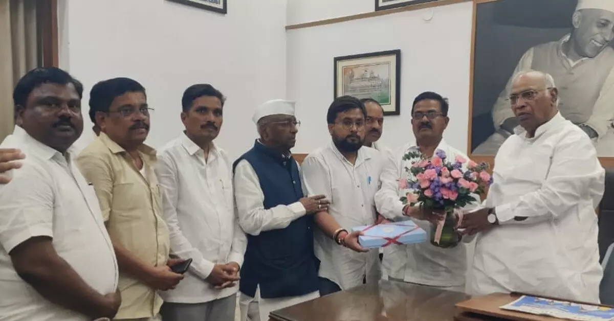 Afzalpur | ಜೆ.ಎಂ.ಕೊರಬು ಅವರನ್ನು ವಿಧಾನ ಪರಿಷತ್ಗೆ ನಾಮನಿರ್ದೇಶನ ಮಾಡಲಿ: ಶಾಸಕ ಎಂ.ವೈ. ಪಾಟೀಲ್ Afzalpur | ಜೆ.ಎಂ.ಕೊರಬು ಅವರನ್ನು ವಿಧಾನ ಪರಿಷತ್ಗೆ ನಾಮನಿರ್ದೇಶನ ಮಾಡಲಿ: ಶಾಸಕ ಎಂ.ವೈ. ಪಾಟೀಲ್