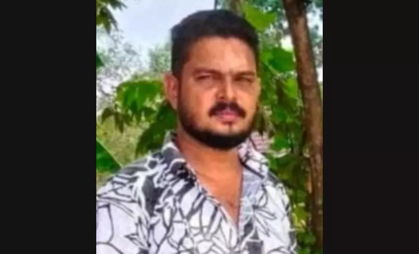 ಉಡುಪಿ: ರಿಕ್ಷಾ ಚಾಲಕ ಆತ್ಮಹತ್ಯೆ ಉಡುಪಿ: ರಿಕ್ಷಾ ಚಾಲಕ ಆತ್ಮಹತ್ಯೆ