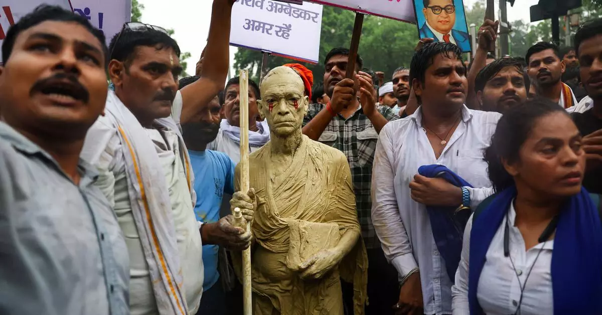 ಗಾಂಧಿಯಿಂದ ಸಾಮಾಜಿಕ ಕಾರ್ಯಕರ್ತ ಸೋನಮ್ ವಾಂಗ್ಚುಕ್ ವರೆಗೆ: ಭಾರತದಲ್ಲಿ ಉಪವಾಸ ಸತ್ಯಾಗ್ರಹಗಳ ಯಶಸ್ಸಿನ ಕುರಿತು ಇತಿಹಾಸ ಏನು ಹೇಳುತ್ತದೆ? ಗಾಂಧಿಯಿಂದ ಸಾಮಾಜಿಕ ಕಾರ್ಯಕರ್ತ ಸೋನಮ್ ವಾಂಗ್ಚುಕ್ ವರೆಗೆ: ಭಾರತದಲ್ಲಿ ಉಪವಾಸ ಸತ್ಯಾಗ್ರಹಗಳ ಯಶಸ್ಸಿನ ಕುರಿತು ಇತಿಹಾಸ ಏನು ಹೇಳುತ್ತದೆ?
