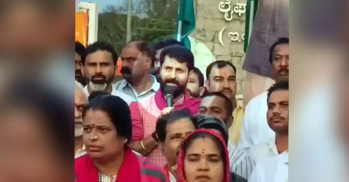 ಮುಸ್ಲಿಮರ ಬಗ್ಗೆ ನಿಂದನಾತ್ಮಕ, ಪ್ರಚೋದನಕಾರಿ ಹೇಳಿಕೆ: ಸಿ.ಟಿ.ರವಿ ವಿರುದ್ಧ FIR ಮುಸ್ಲಿಮರ ಬಗ್ಗೆ ನಿಂದನಾತ್ಮಕ, ಪ್ರಚೋದನಕಾರಿ ಹೇಳಿಕೆ: ಸಿ.ಟಿ.ರವಿ ವಿರುದ್ಧ FIR