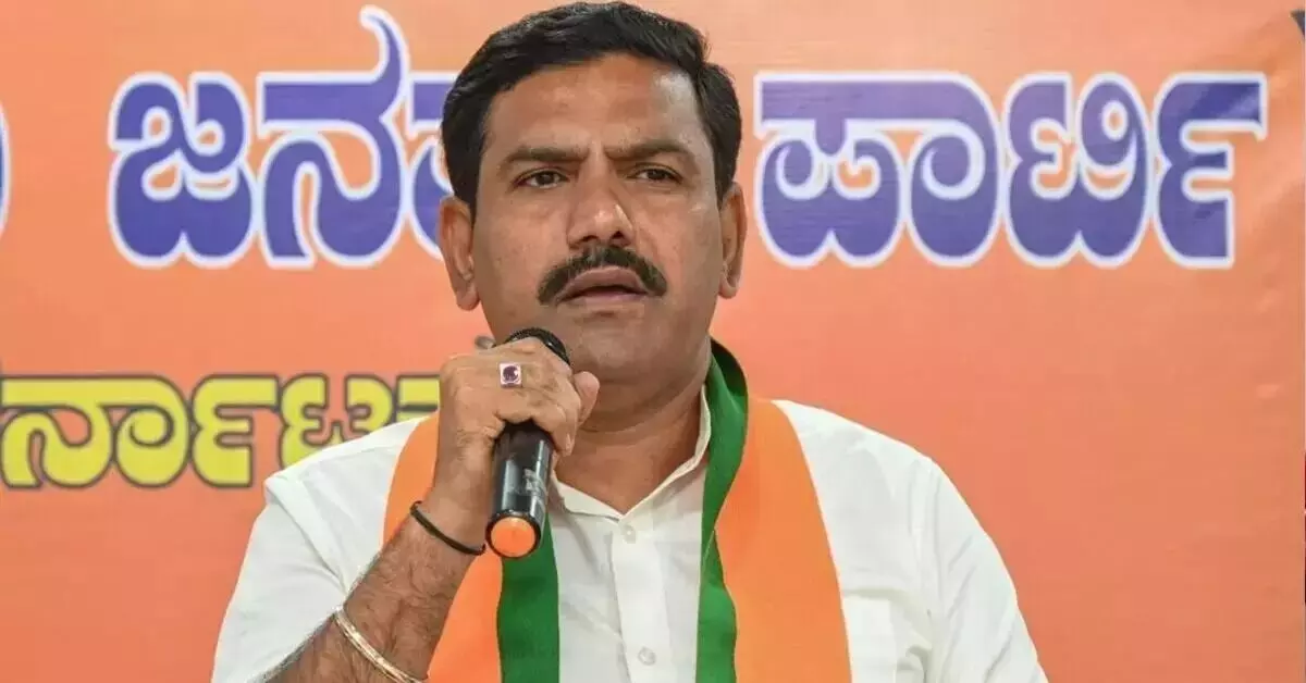 ವಿದ್ಯಾರ್ಥಿಗಳ ಹಿತದೃಷ್ಟಿಯಿಂದ ಧರ್ಮೇಂದ್ರ ಪ್ರಧಾನ್ ರಾಜೀನಾಮೆ : ಬಿ.ವೈ.ವಿಜಯೇಂದ್ರ ವಿದ್ಯಾರ್ಥಿಗಳ ಹಿತದೃಷ್ಟಿಯಿಂದ ಧರ್ಮೇಂದ್ರ ಪ್ರಧಾನ್ ರಾಜೀನಾಮೆ : ಬಿ.ವೈ.ವಿಜಯೇಂದ್ರ